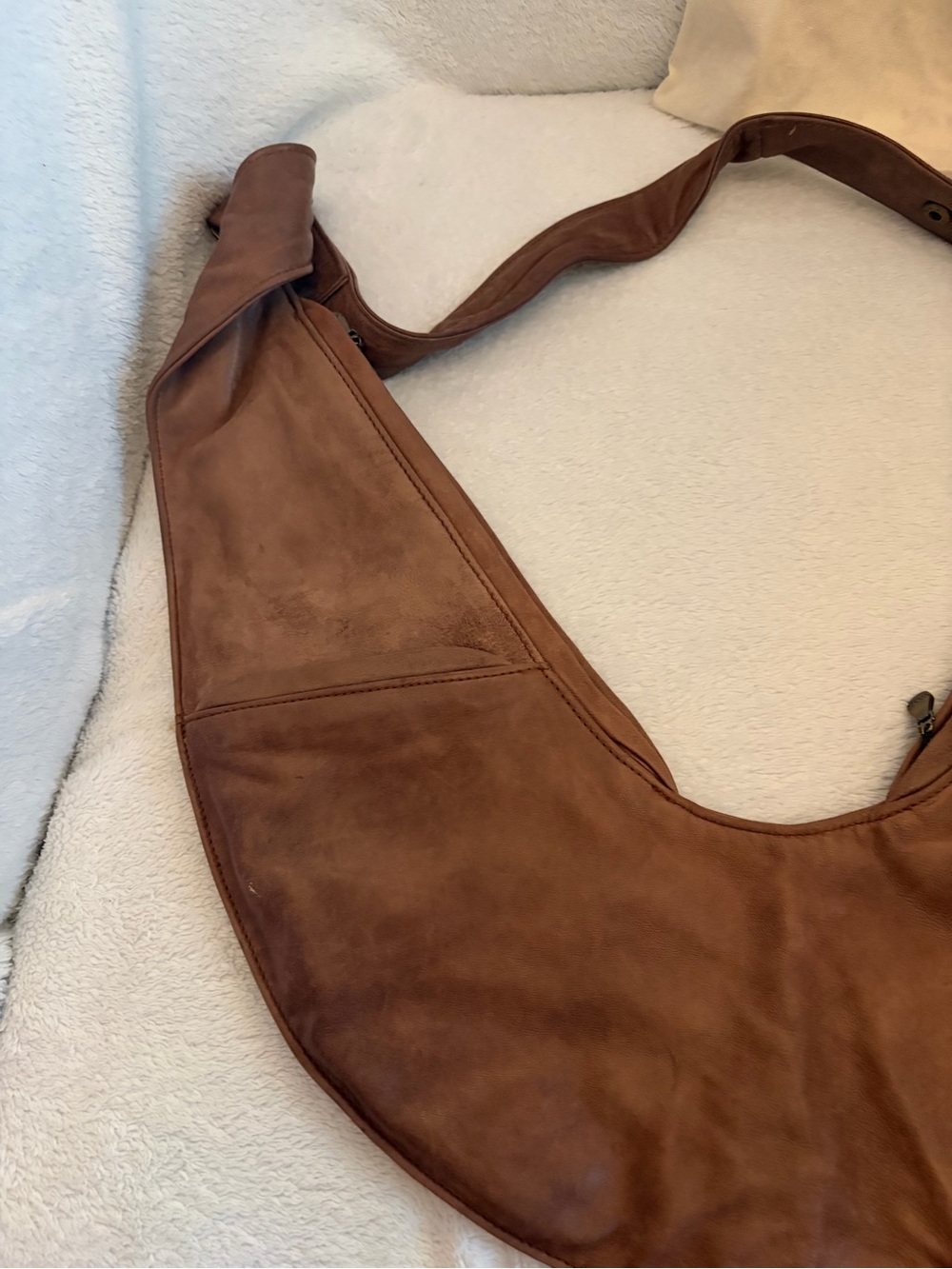 Sash Brown Leather Crescent Sling Bag - Picture 5 of 14